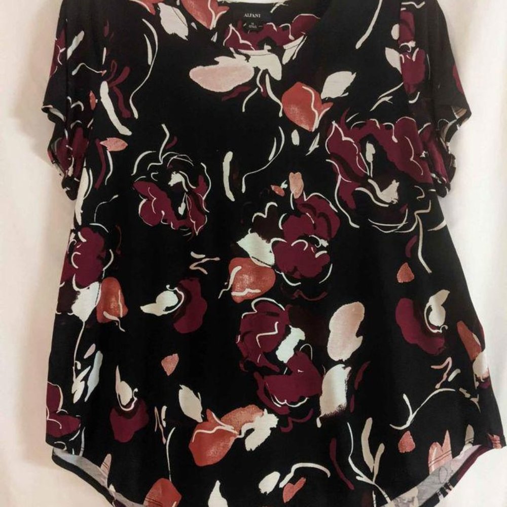 Alfani – NWOT Soft Dressy Tee 1X